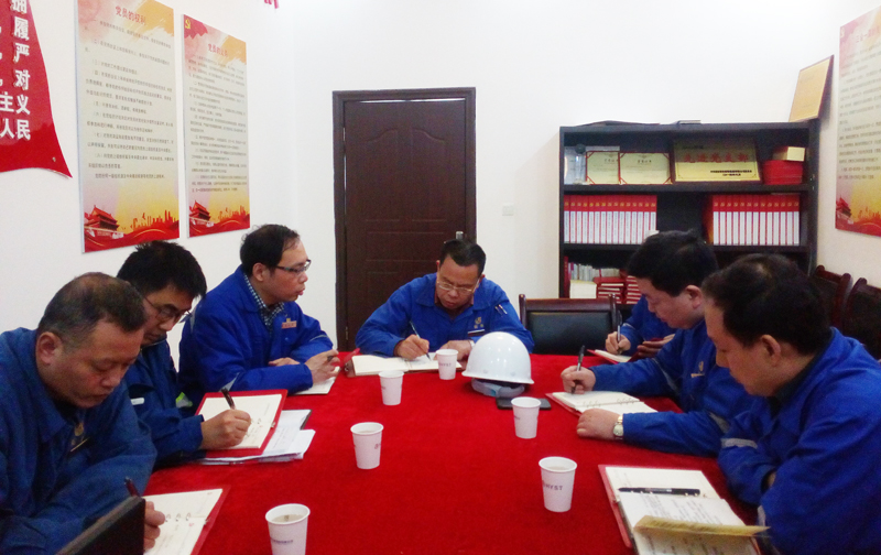 左少怀对180分厂提出要求:努力建成“五个示范单位”