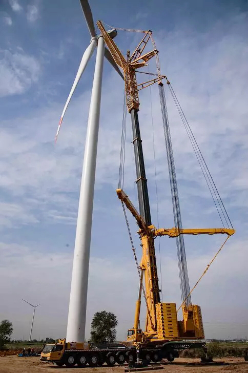 衡钢产品助力全球最大吨位起重机实现首吊