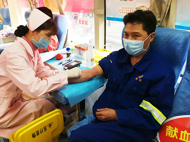 战疫时刻显担当,衡钢员工无偿献血!