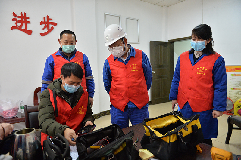 雷锋精神在战疫,点赞衡钢“螺丝钉”!