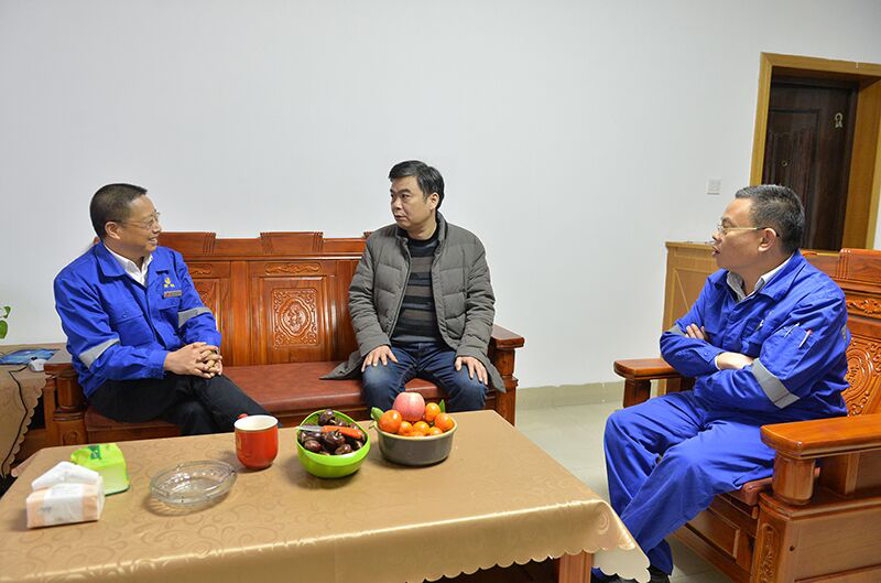 衡钢开展迎新春送温暖活动